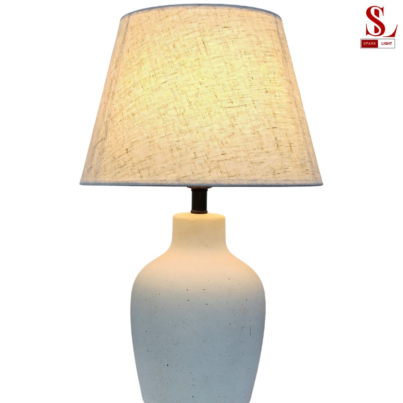 Đèn bàn ngủ gốm nghệ thuật chụp vải zl1100 Đèn bàn ngủ gốm nghệ thuật chụp vải zl1100 - Ảnh 2